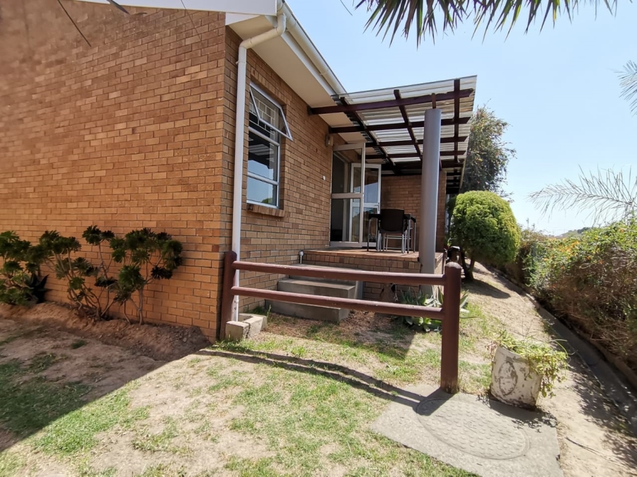 2 Bedroom Property for Sale in Oakglen Western Cape